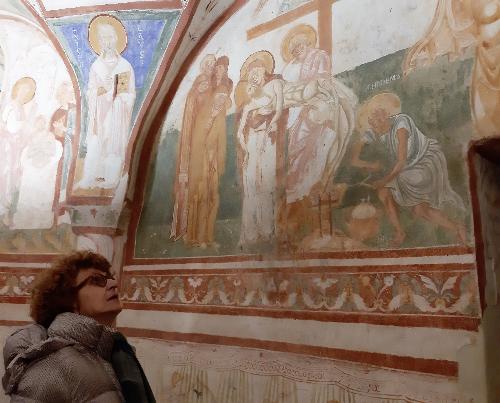 L'assessore regionale alla Cultura Tiziana Gibelli visita la cripta degli affreschi della Basilica di Aquileia in occasione dell'inaugurazione del restauro al pubblico.